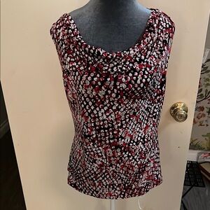 Stylish Women's Sleeveless Top - Red and Black